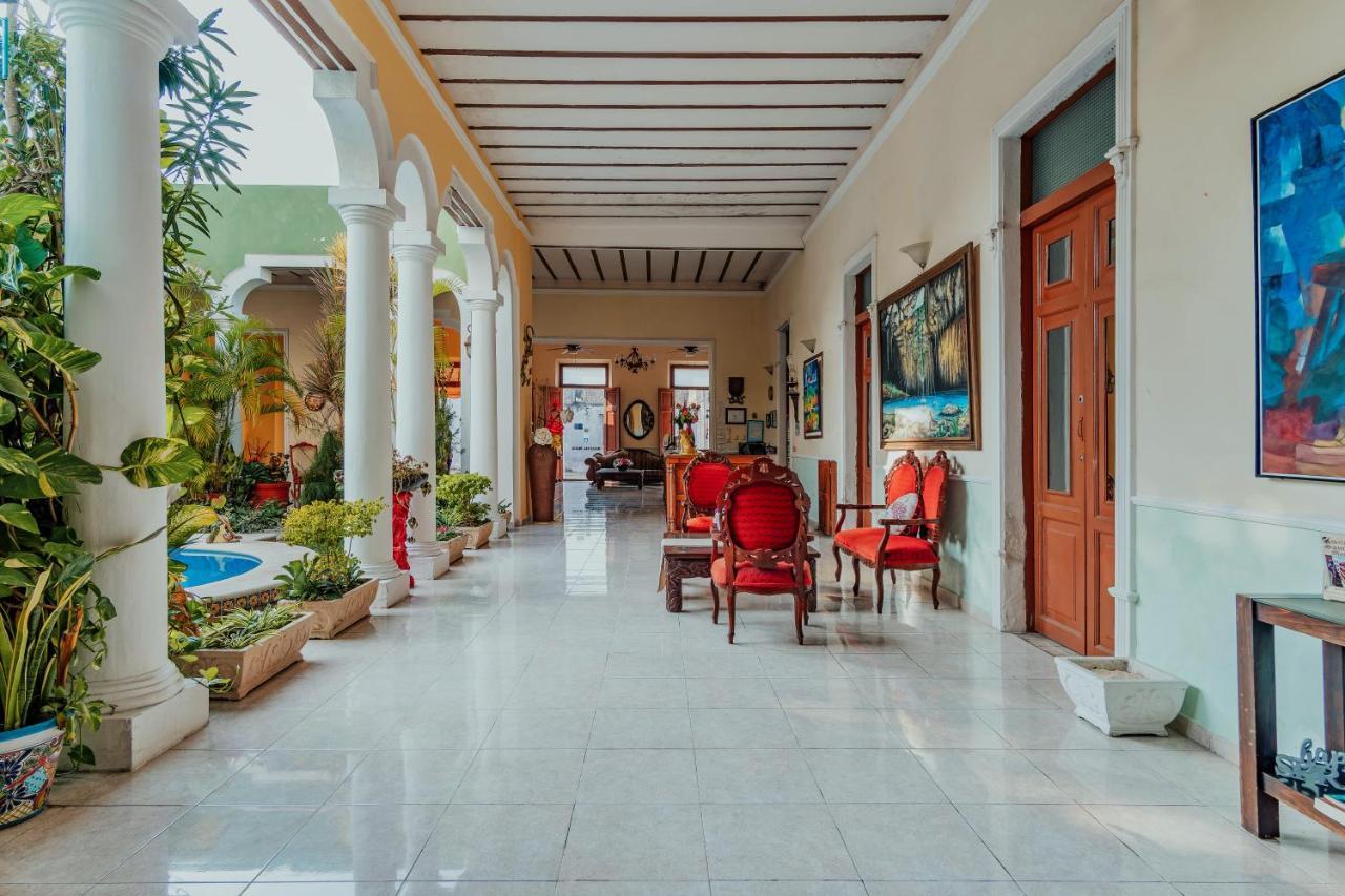 Hotel Santa Maria Mérida Exteriör bild